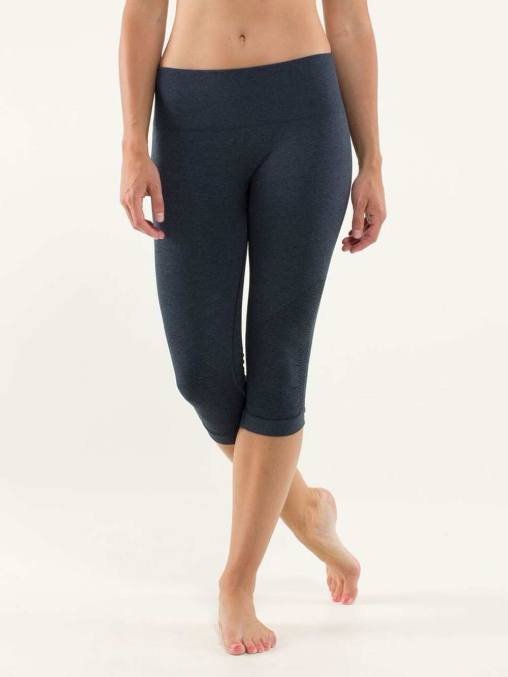 lululemon athletica Black Ruched Capri Leggings - Picture 5 of 6